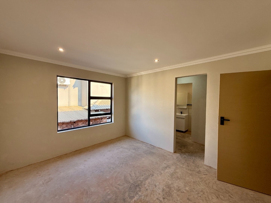 3 Bedroom Property for Sale in Magalies Golf Estate North West